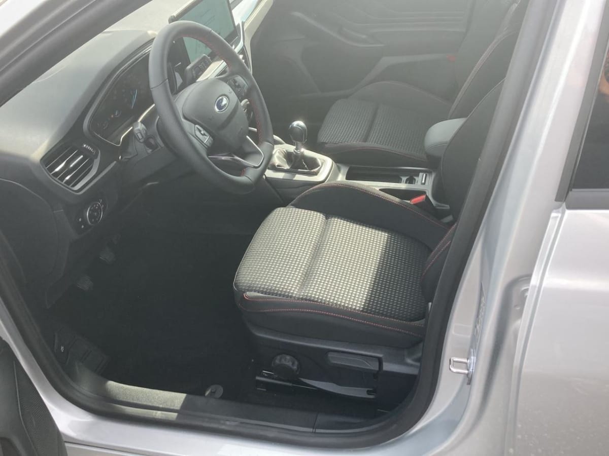 345581_p2 - FORD - FOCUS - 2025 - photo 10