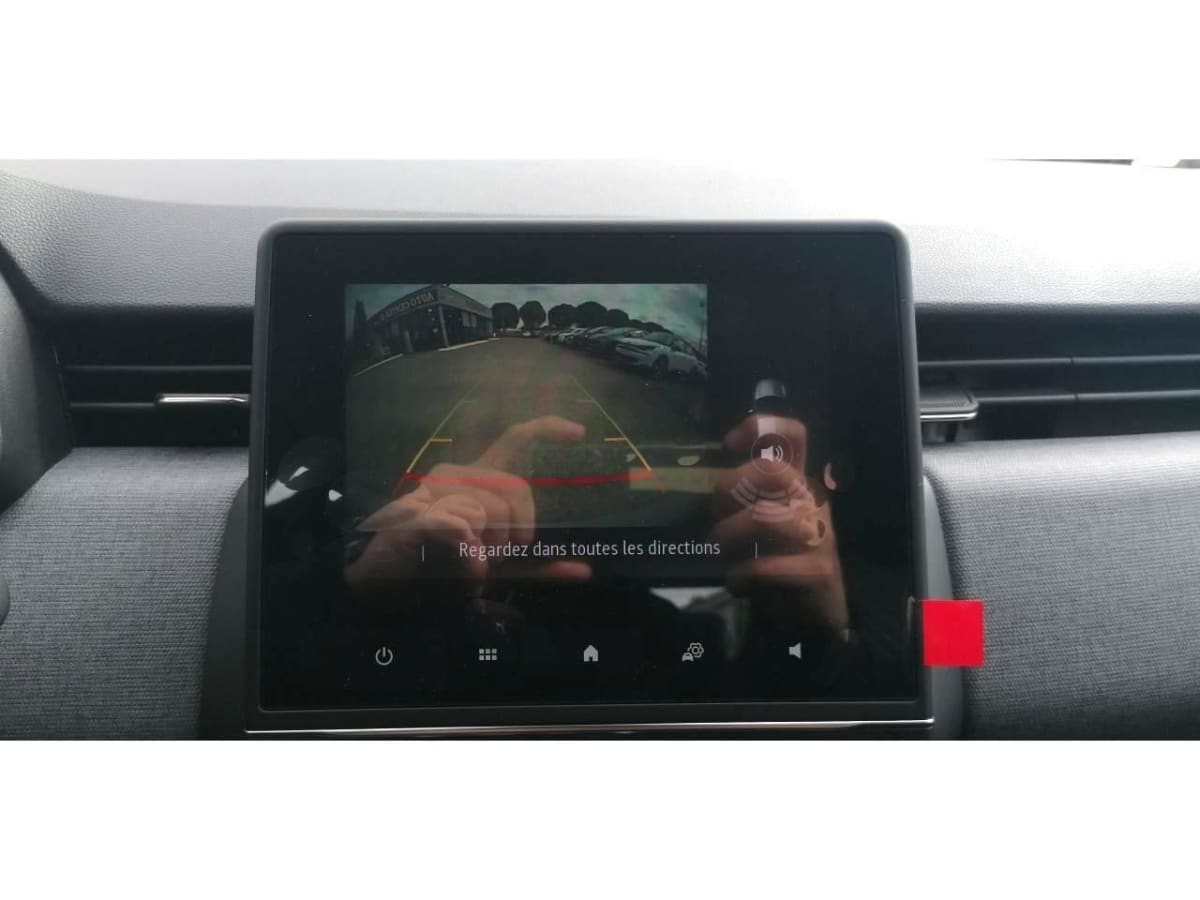 356595_p2 - RENAULT - CLIO - 2025 - photo 6