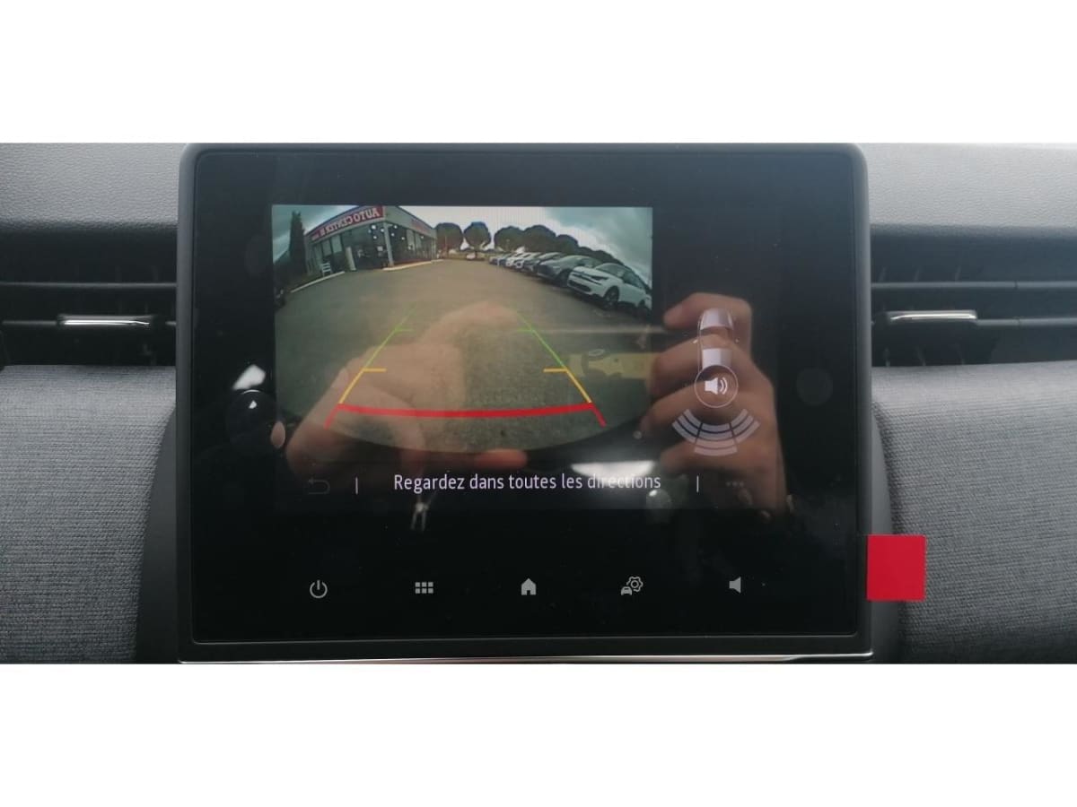 355422_p2 - RENAULT - CLIO - 2025 - photo 6