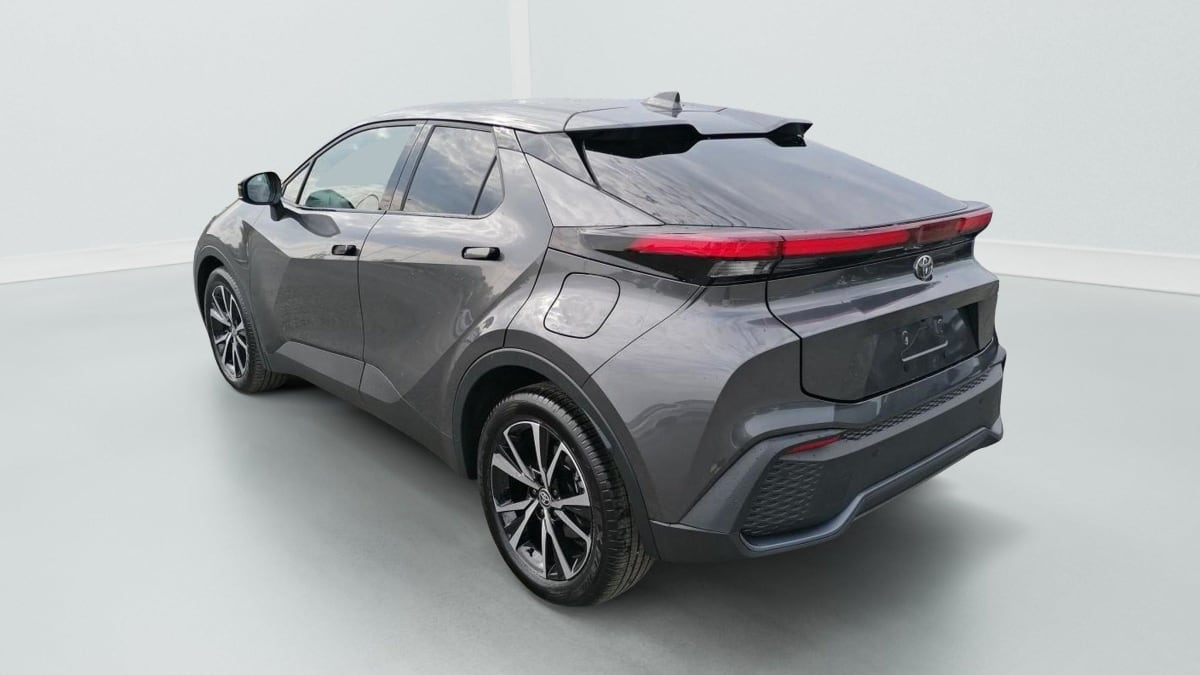 353157_p2 - TOYOTA - C HR - 2024 - photo 3