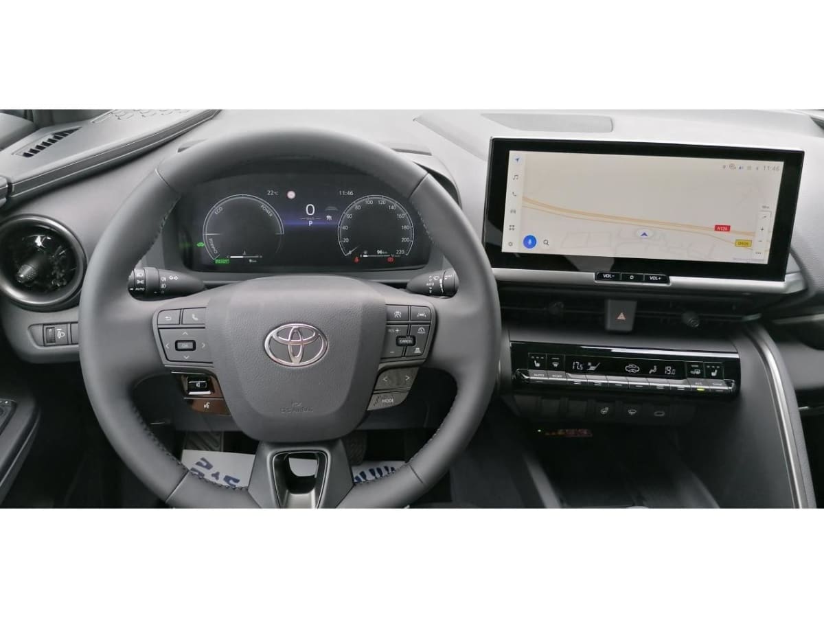 353157_p2 - TOYOTA - C HR - 2024 - photo 8