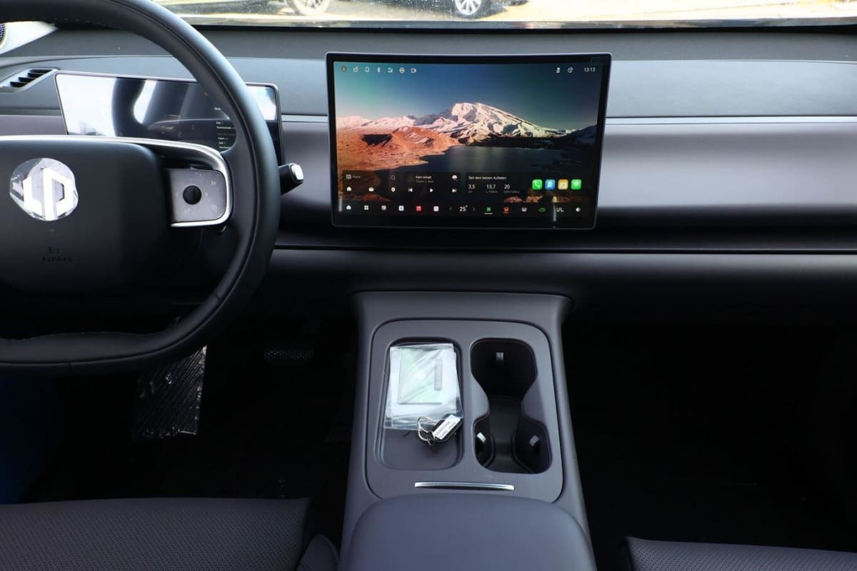 369689_p2 - LEAPMOTOR - C10 - 2026 - photo 8