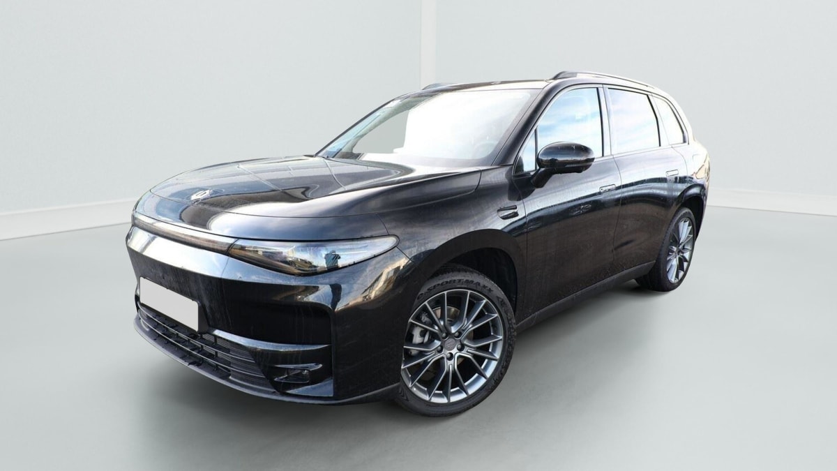 369689_p2 - LEAPMOTOR - C10 - 2026 - photo 2