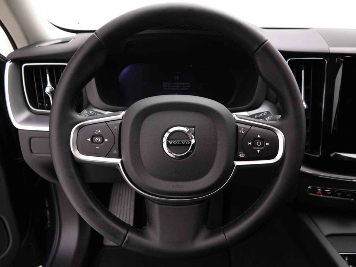 379930_p2 - VOLVO - XC 60 - 2026 - photo 9