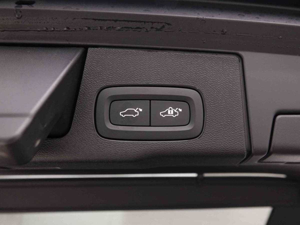 379930_p2 - VOLVO - XC 60 - 2026 - photo 6