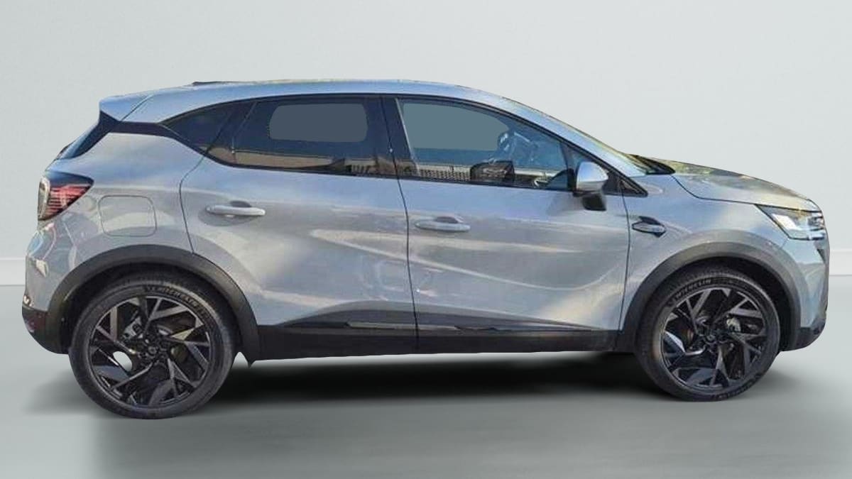 369378_p2 - RENAULT - CAPTUR - 2025 - photo 9