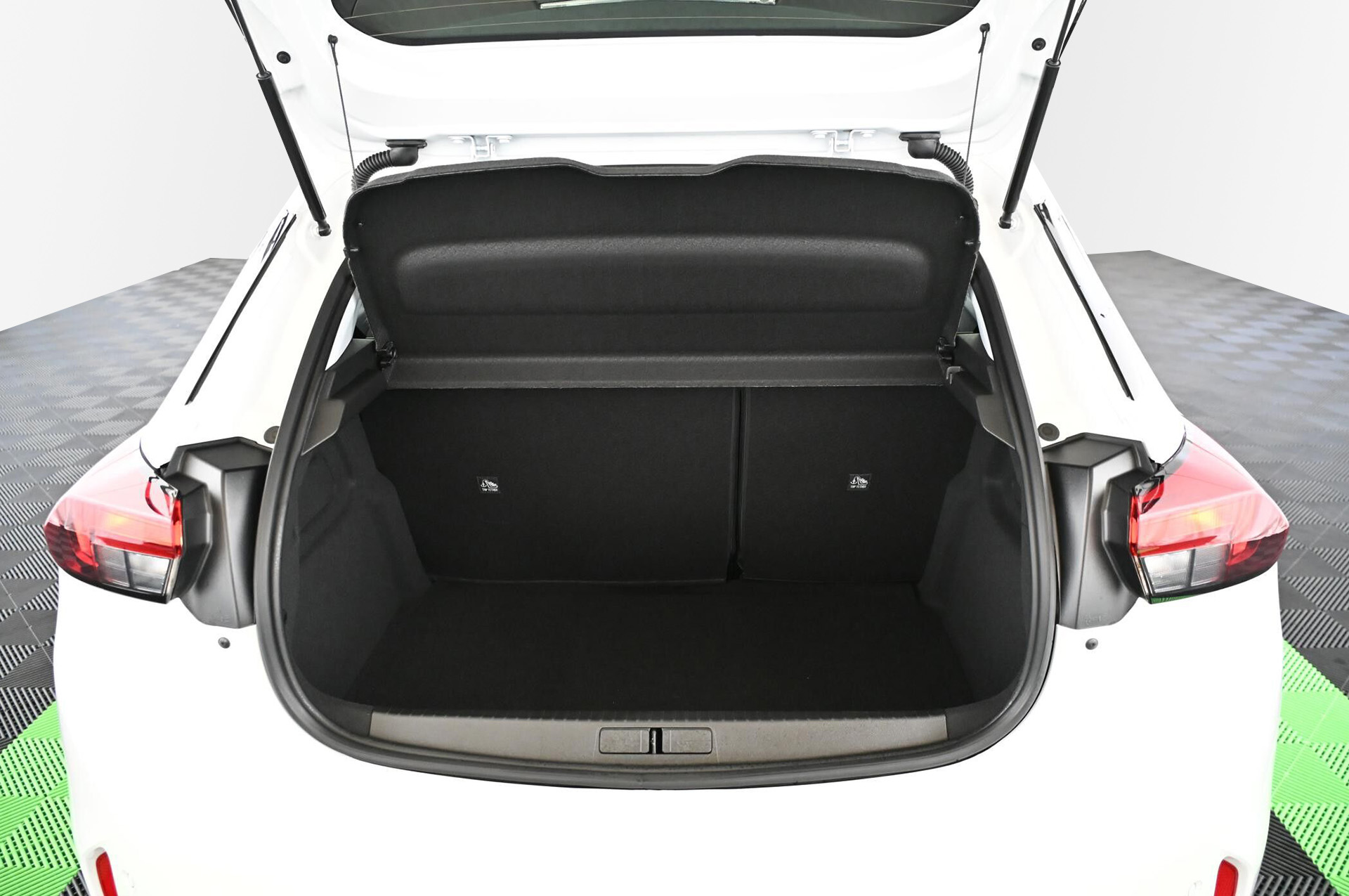 19042_p35 - OPEL - CORSA - 2023 - photo 35