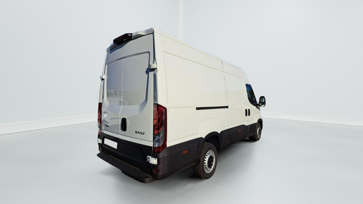 392387_p2 - IVECO - DAILY FOURGON - 2025 - photo 2