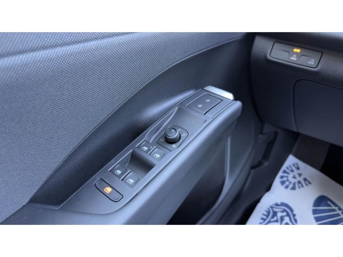 391883_p2 - VOLKSWAGEN - T ROC - 2026 - photo 8