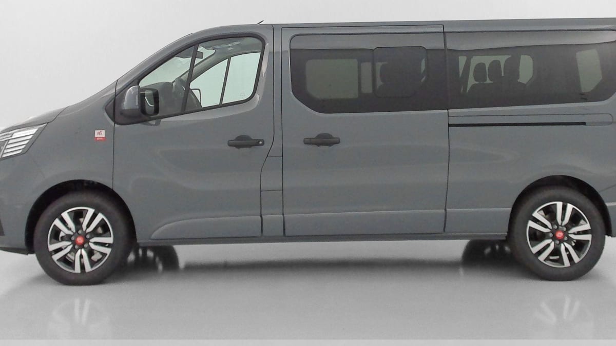 394373_p2 - RENAULT TRUCKS - TRAFIC COMBI - 2026 - photo 4