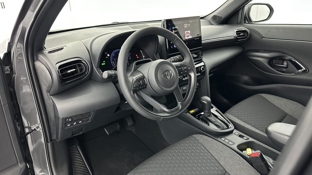 394835_p2 - TOYOTA - YARIS CROSS - 2026 - photo 5