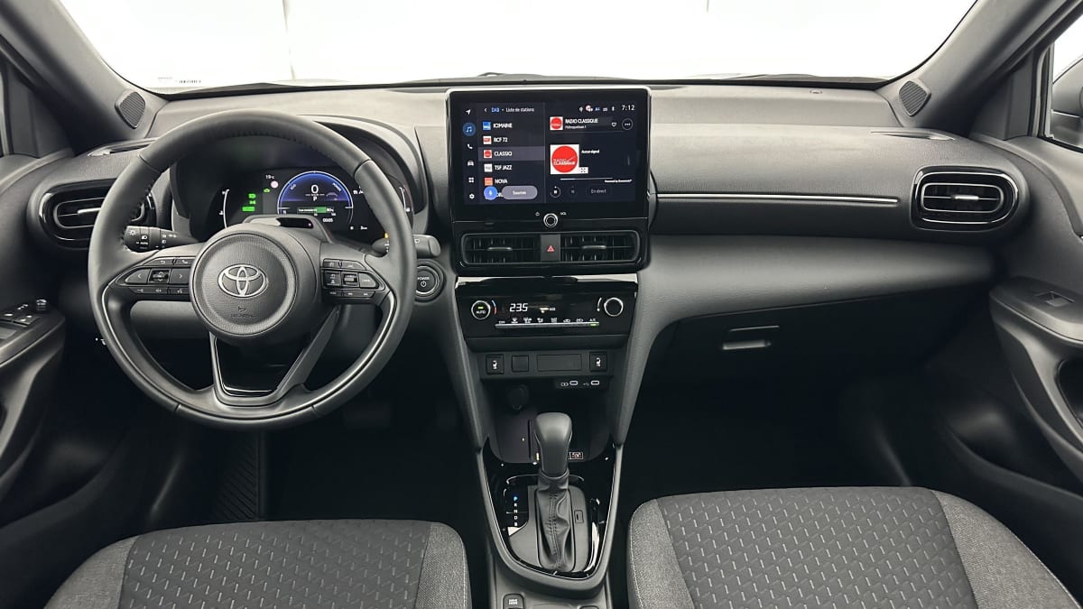 394531_p2 - TOYOTA - YARIS CROSS - 2026 - photo 7