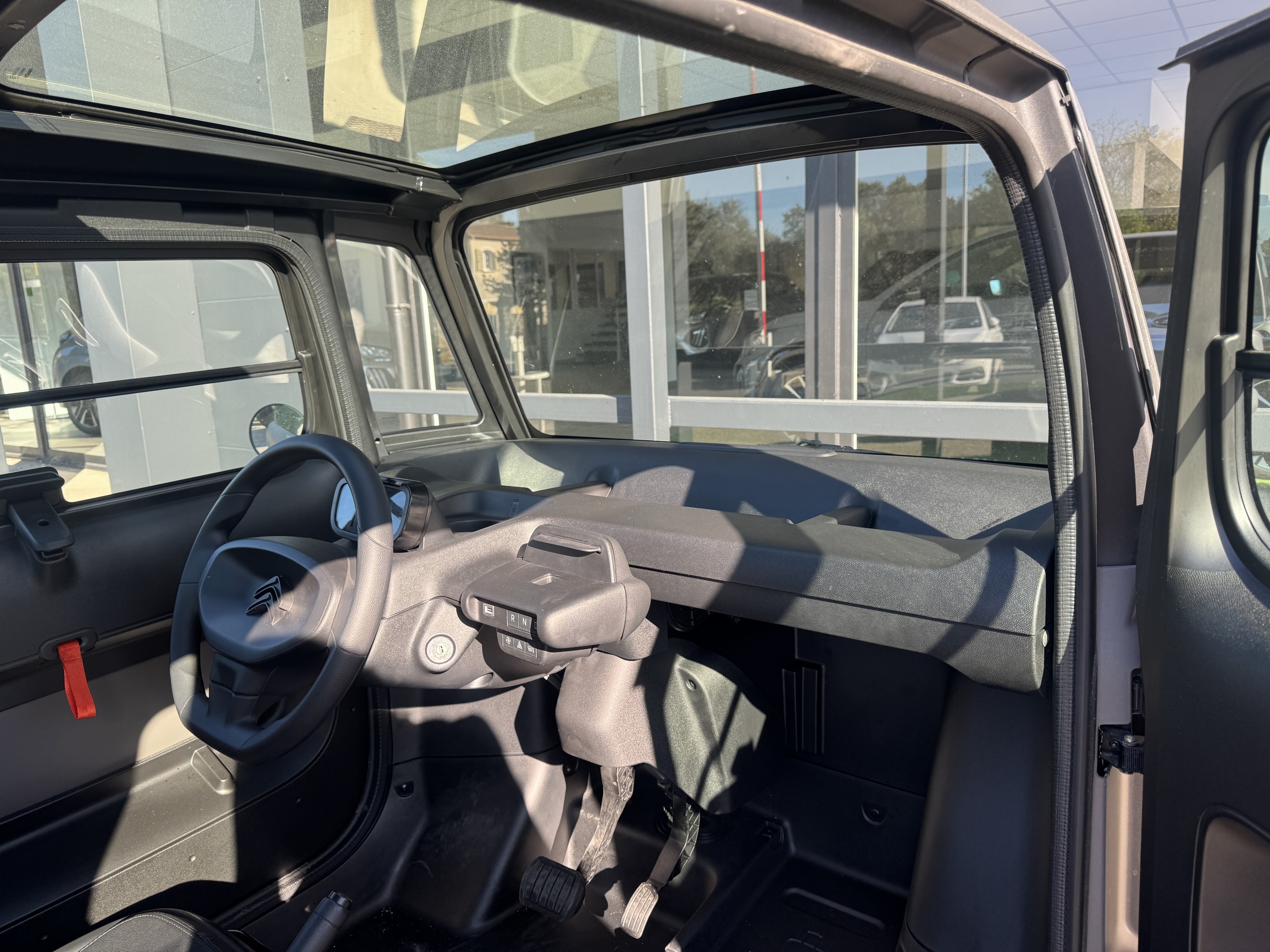 4393 - CITROEN - AMI - 2025 - photo 18