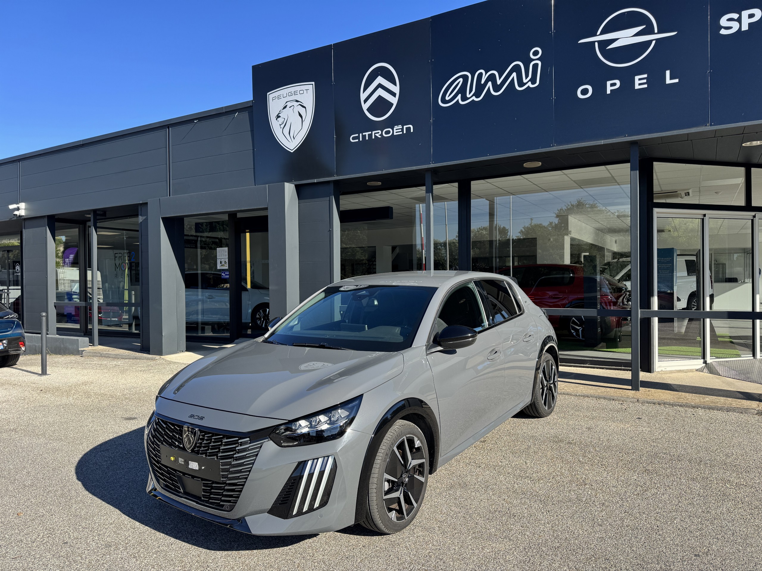 4400 - PEUGEOT - 208 (2) - 2025 - photo 1