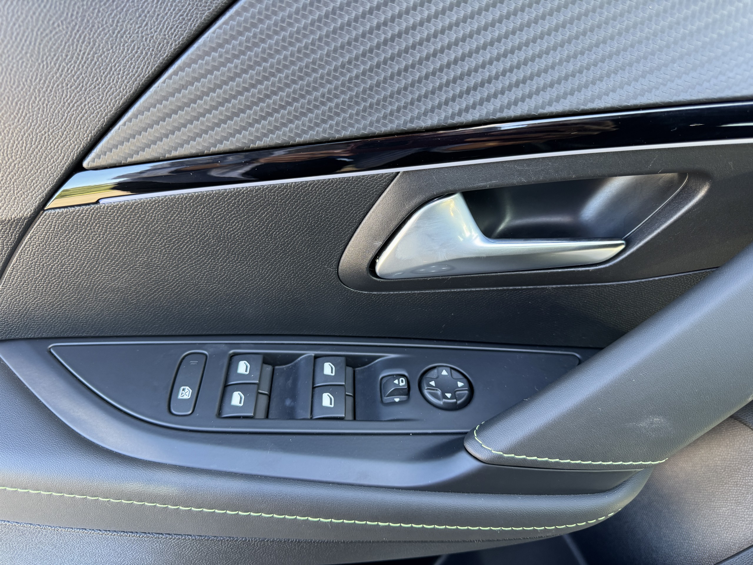 4400 - PEUGEOT - 208 (2) - 2025 - photo 13