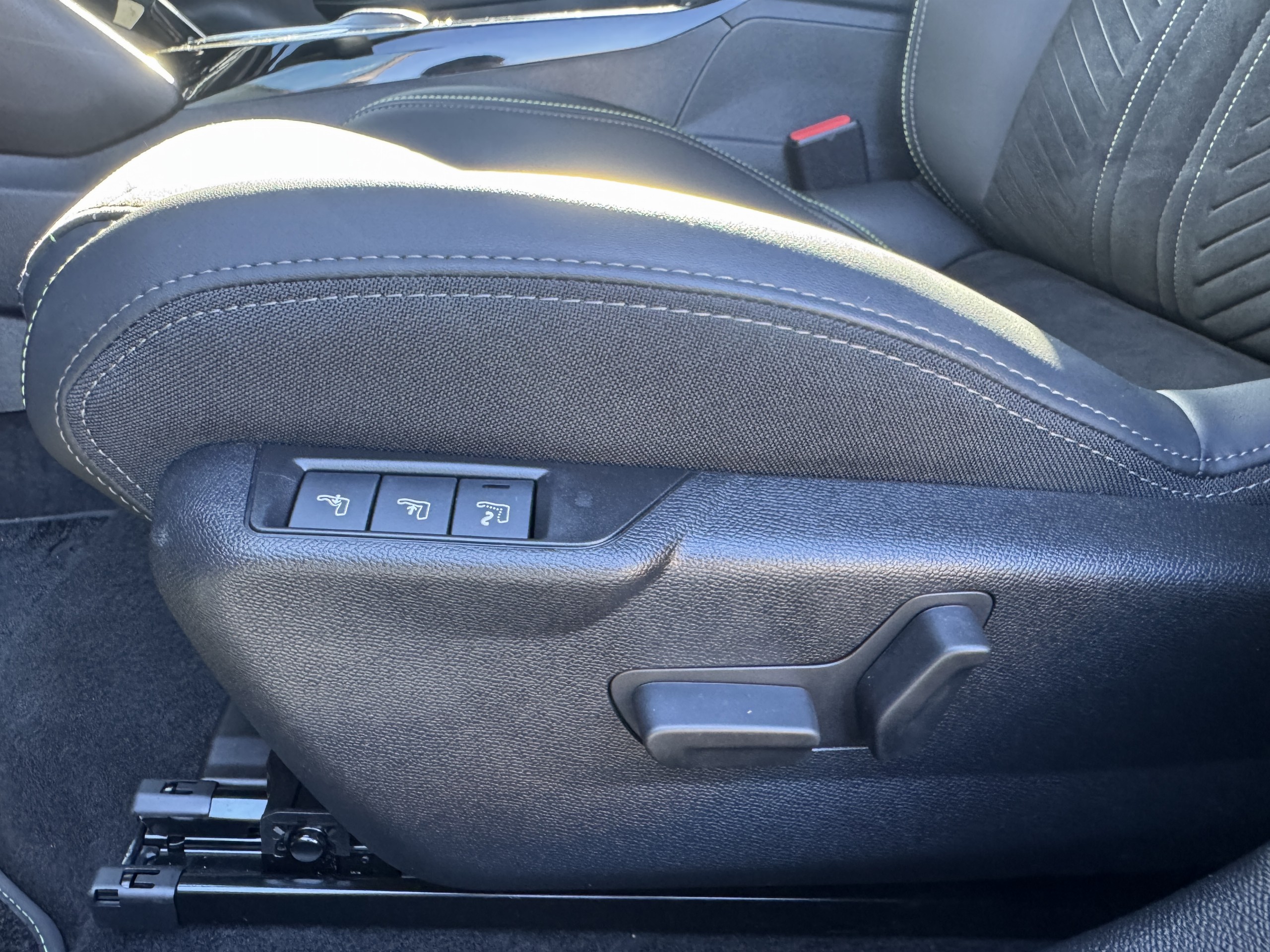 4400 - PEUGEOT - 208 (2) - 2025 - photo 15