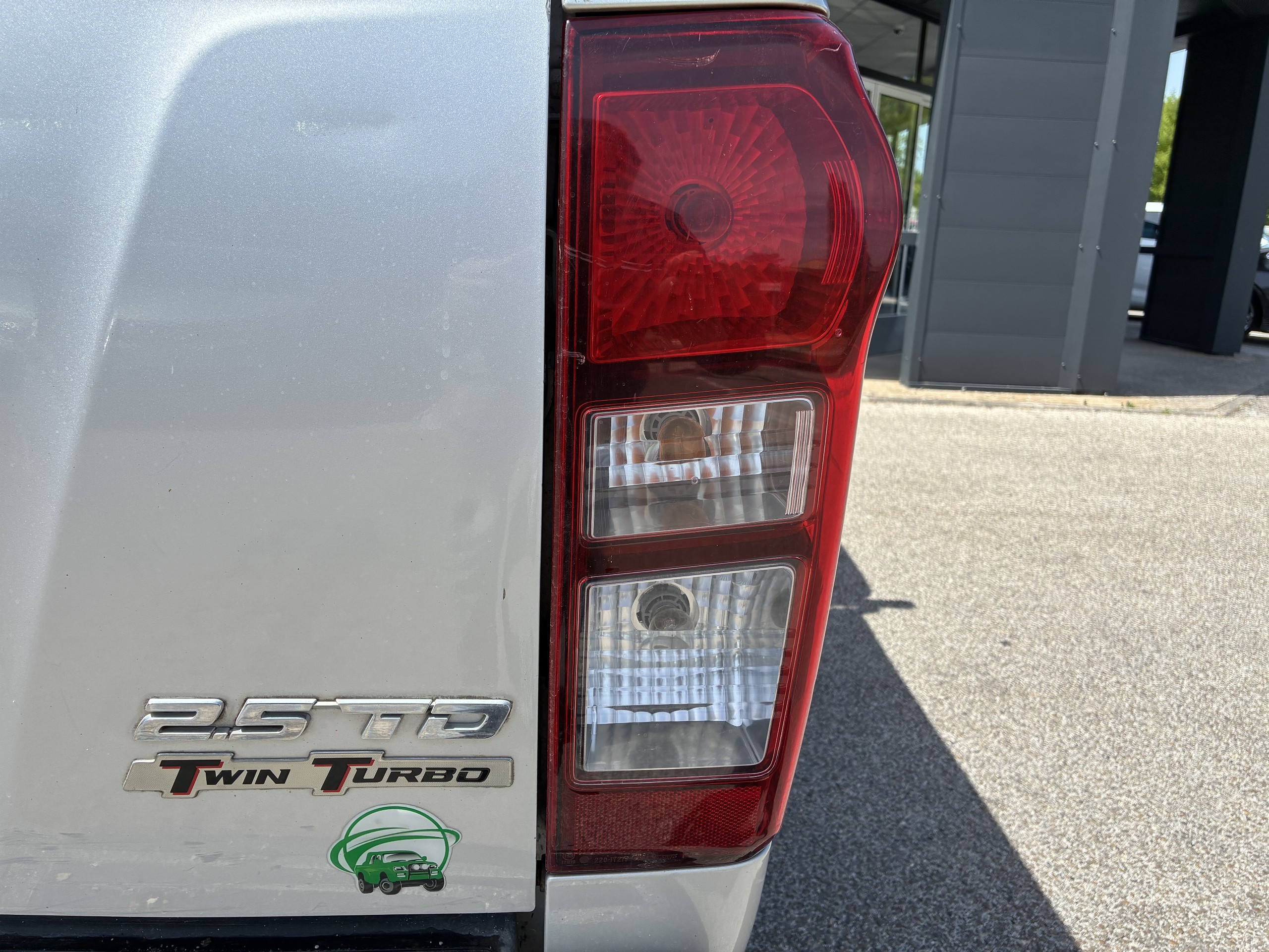 4425 - ISUZU - D MAX CA (2) - 2015 - photo 10