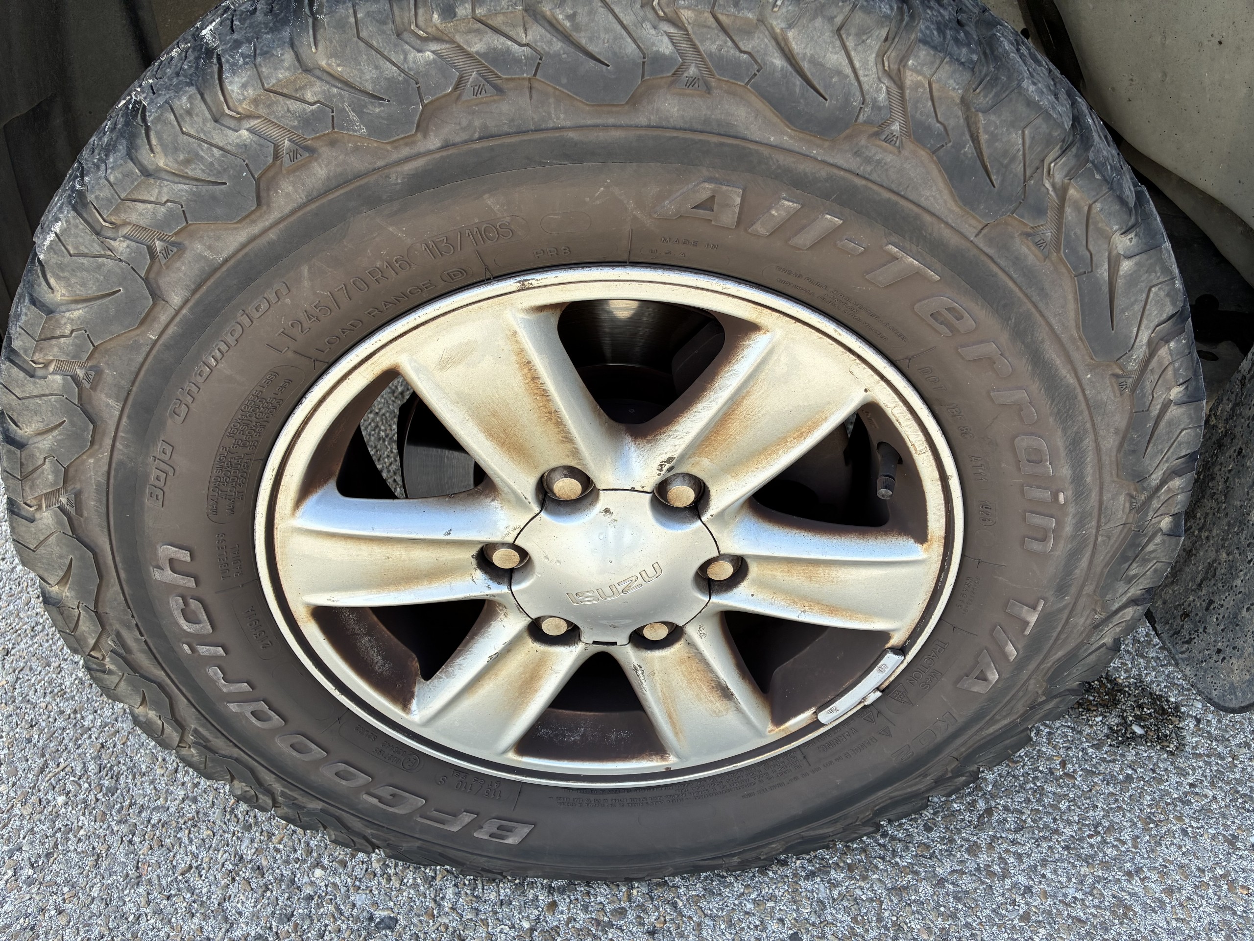 4425 - ISUZU - D MAX CA (2) - 2015 - photo 17