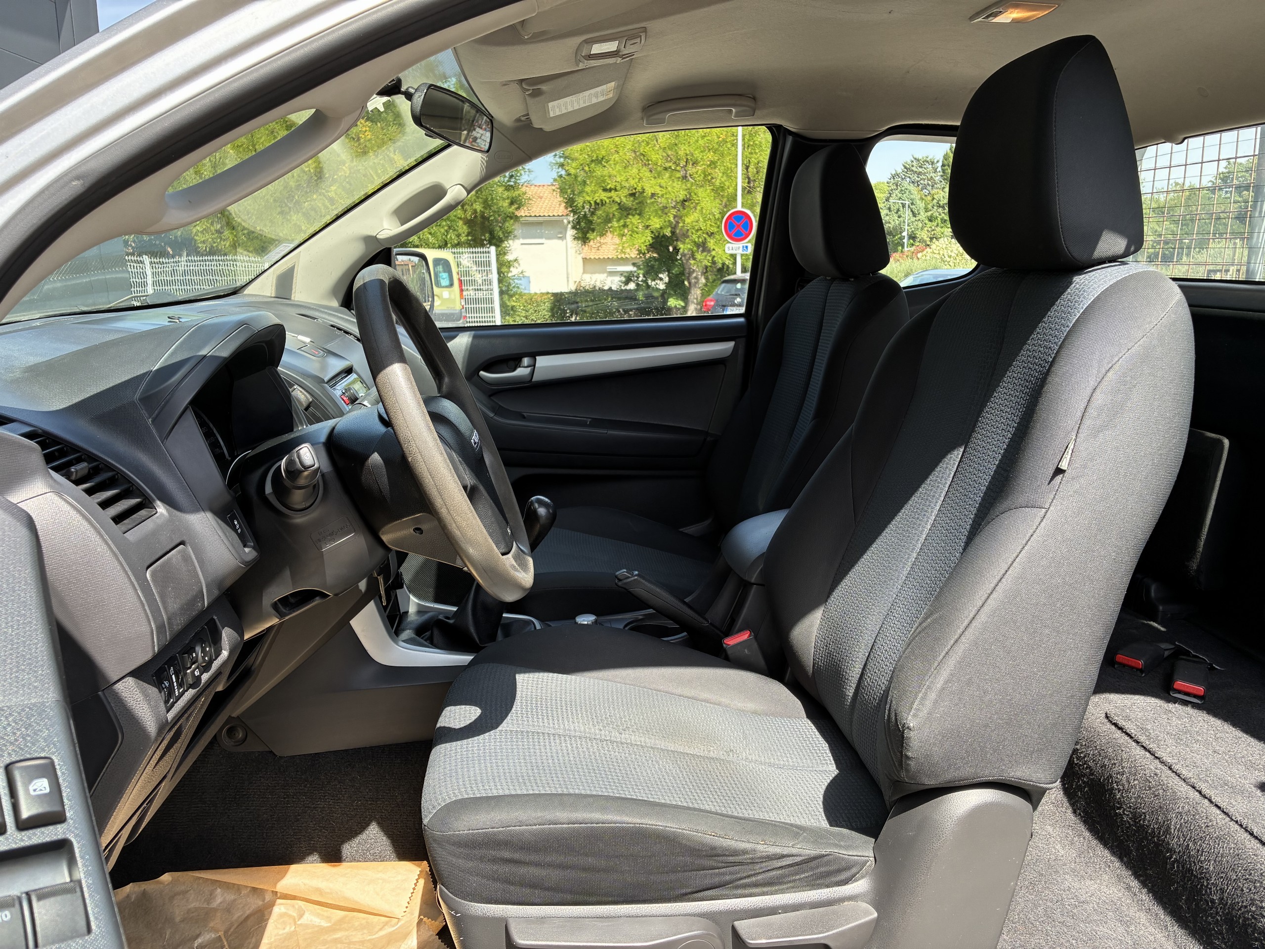 4425 - ISUZU - D MAX CA (2) - 2015 - photo 20