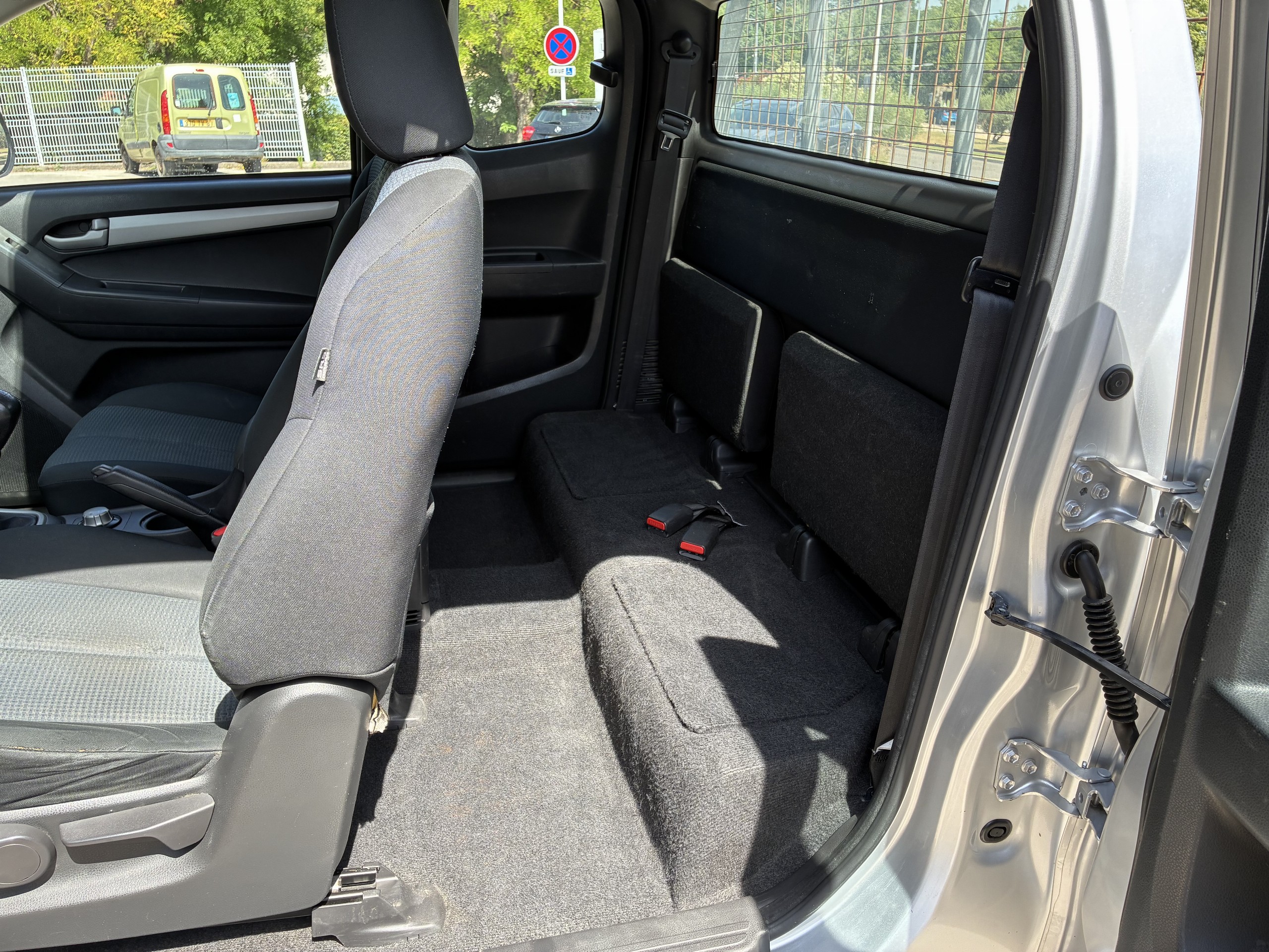 4425 - ISUZU - D MAX CA (2) - 2015 - photo 21