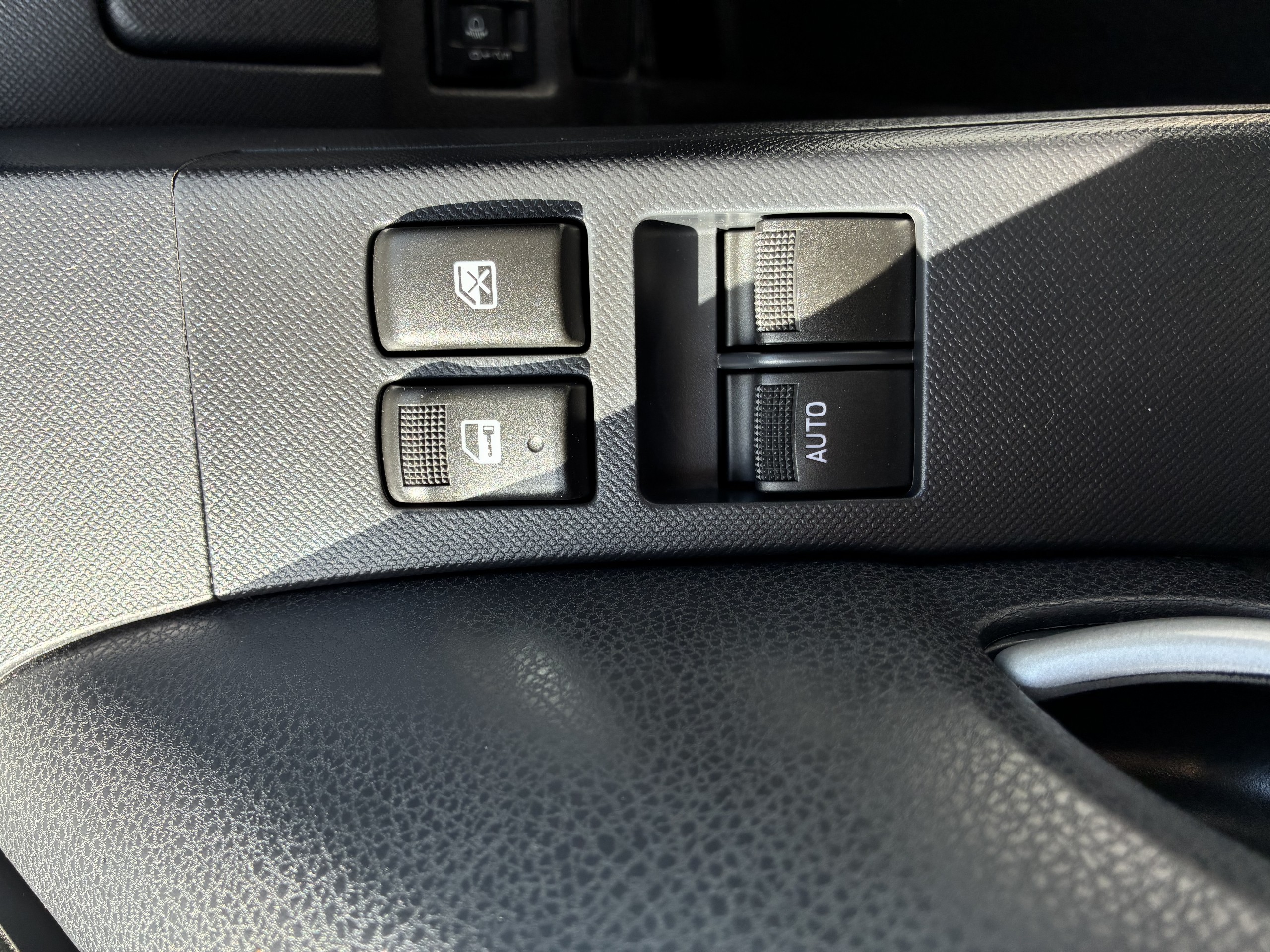 4425 - ISUZU - D MAX CA (2) - 2015 - photo 26