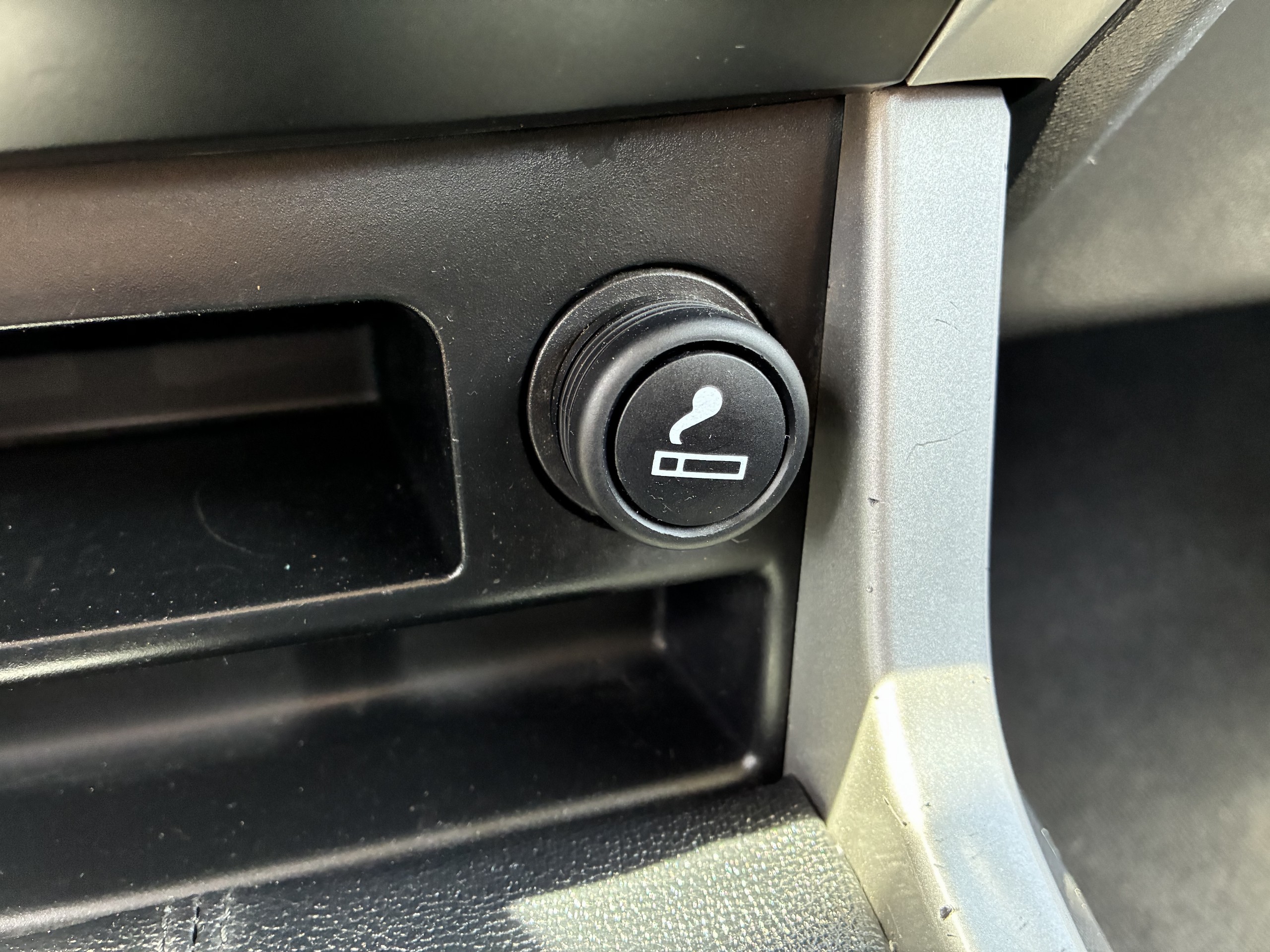 4425 - ISUZU - D MAX CA (2) - 2015 - photo 30